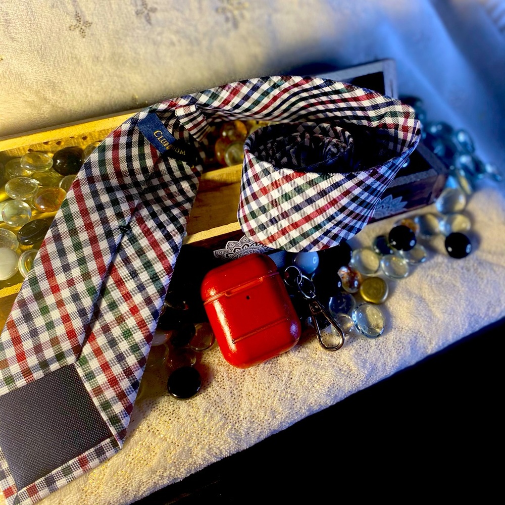 Club room classic Tie!